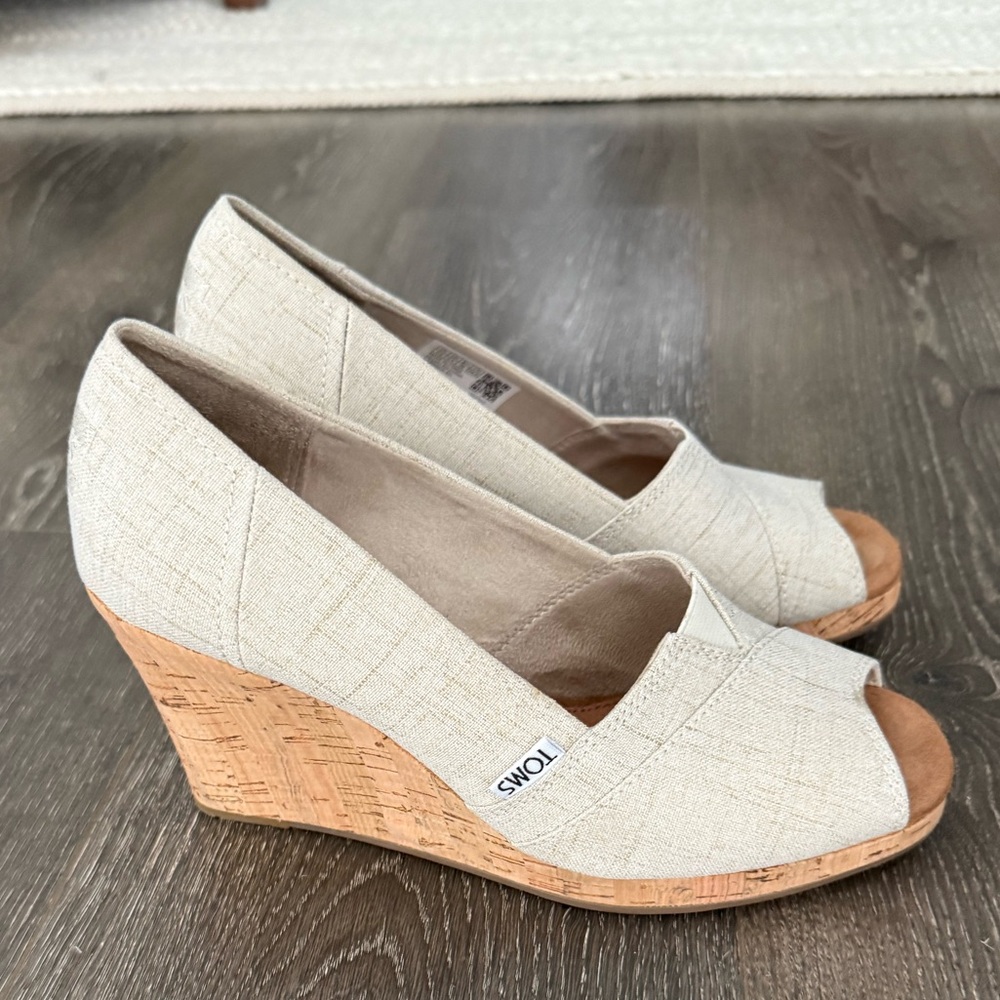 TOMS Classic Wedge Sandal Women's Taupe Linen Size 7.5